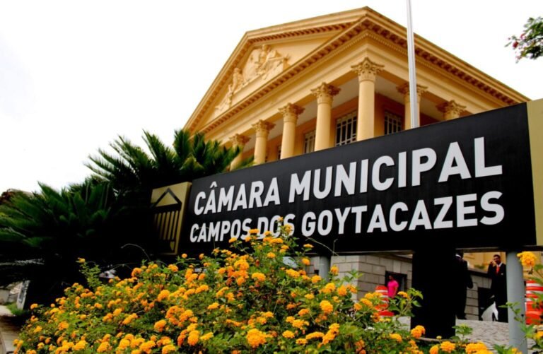 Mudanças no secretariado provocam troca de seis cadeiras na Câmara de Campos