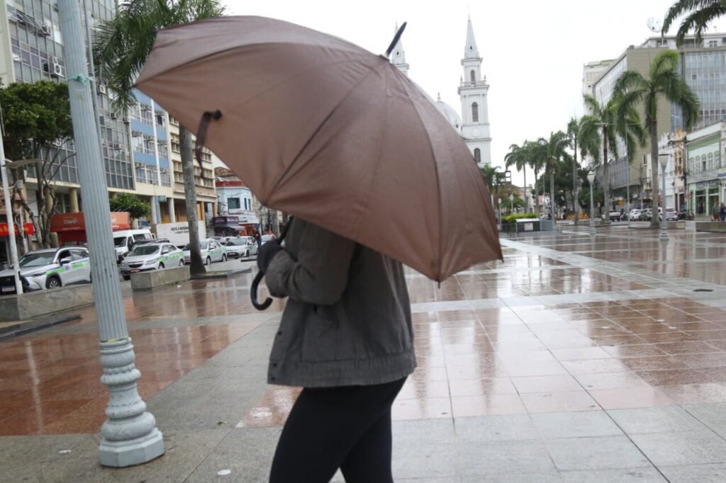 Defesa Civil de Campos alerta para possibilidade de chuva nesta quinta-feira