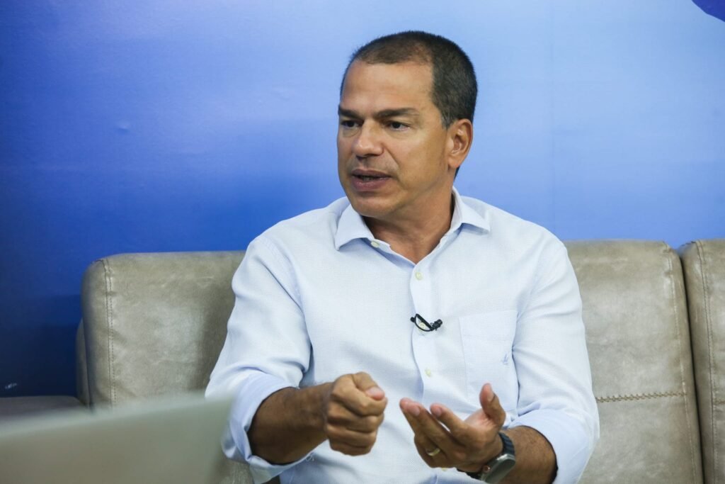 Frederico Paes exonera quatro secretários da Prefeitura de Campos