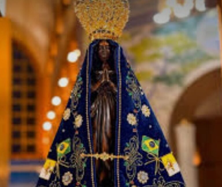 Comércio de Campos poderá funcionar no feriado de Nossa Senhora Aparecida