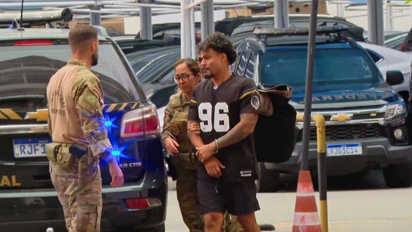 Mãe e irmão do rapper Oruam são presos em operação da Polícia Federal