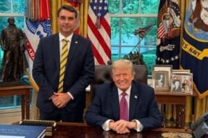 EUA concederão vistos a Flávio Bolsonaro e família, diz TV Globo