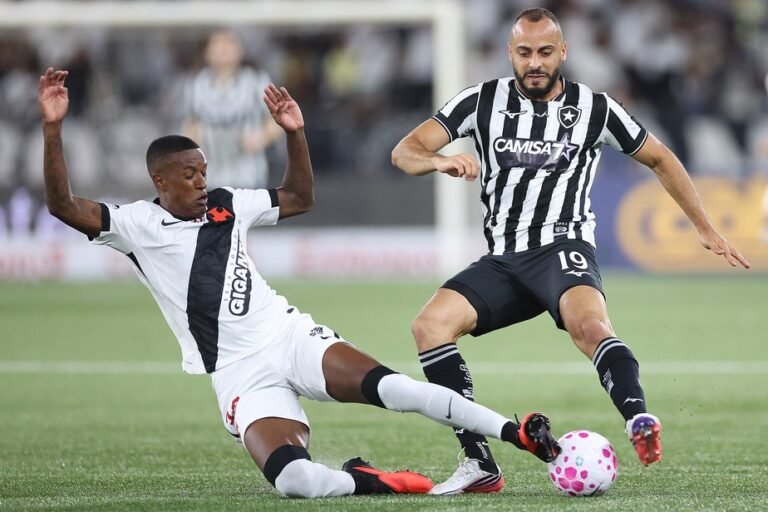 Vasco vence Botafogo por 2 a 1 e ganha força na luta contra o rebaixamento